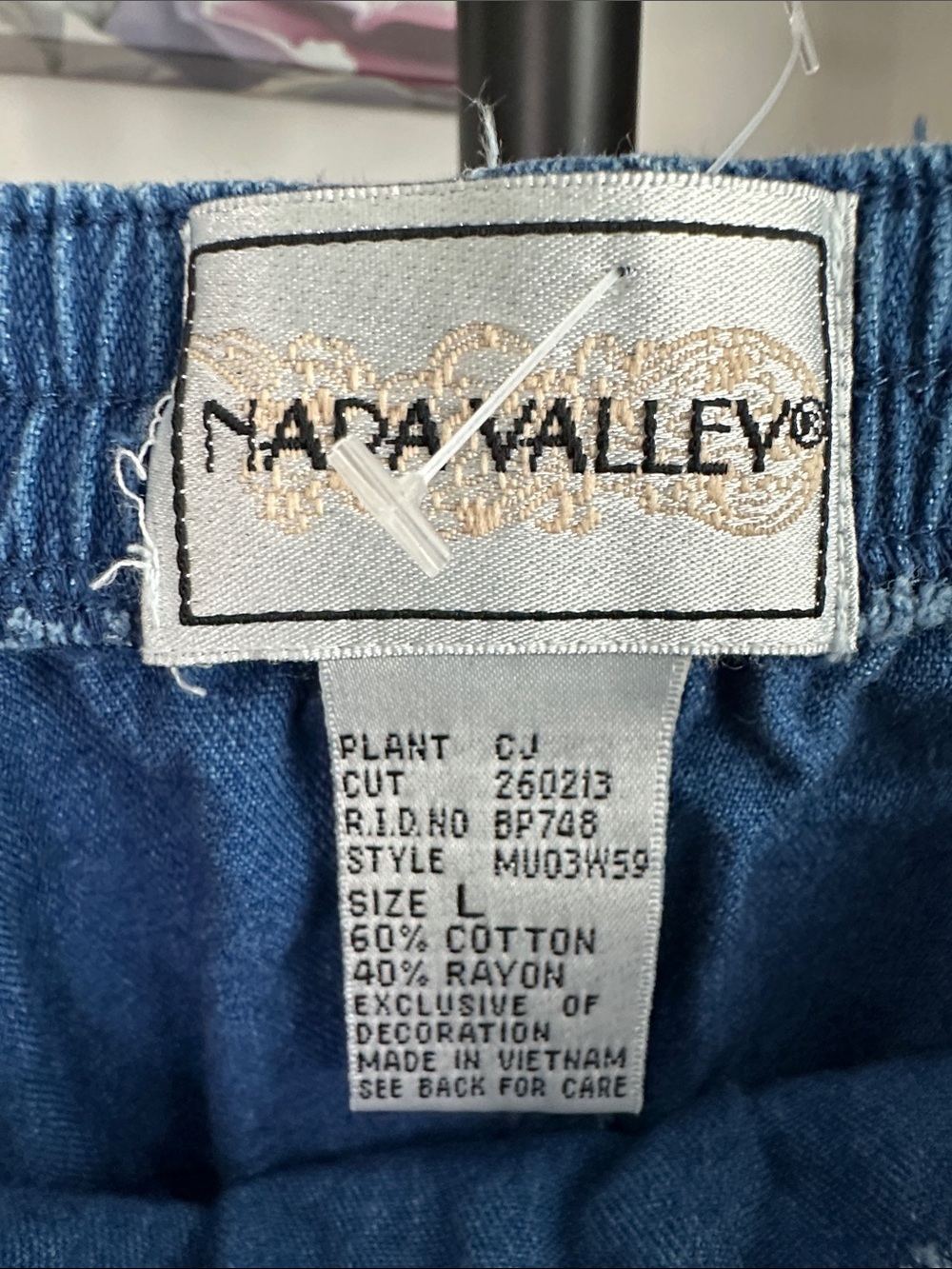 Napa Valley vintage Embroidered Blue Denim Midi Skirt with Elastic Waist - Picture 2 of 5
